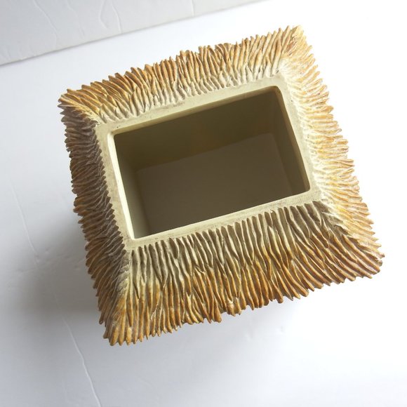 Dean Miller Tikki Surf Shack Seaside Decor - Picture 7 of 7